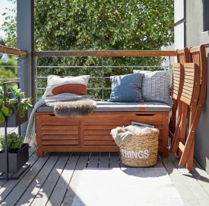 Decorating a rental outdoor space or balcony - Style Curator