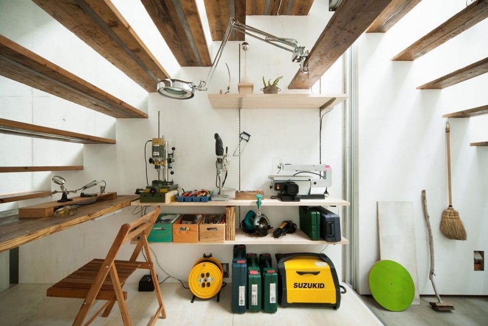 workspace_under the stairs