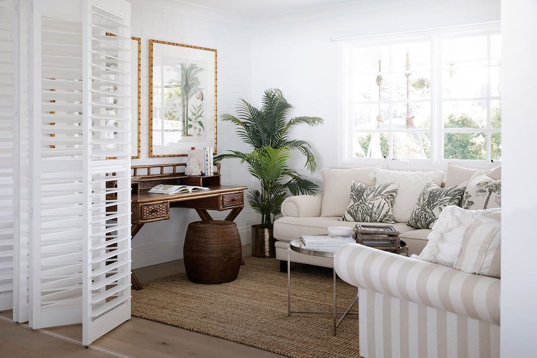 Study sitting room flex space in Hamptons style