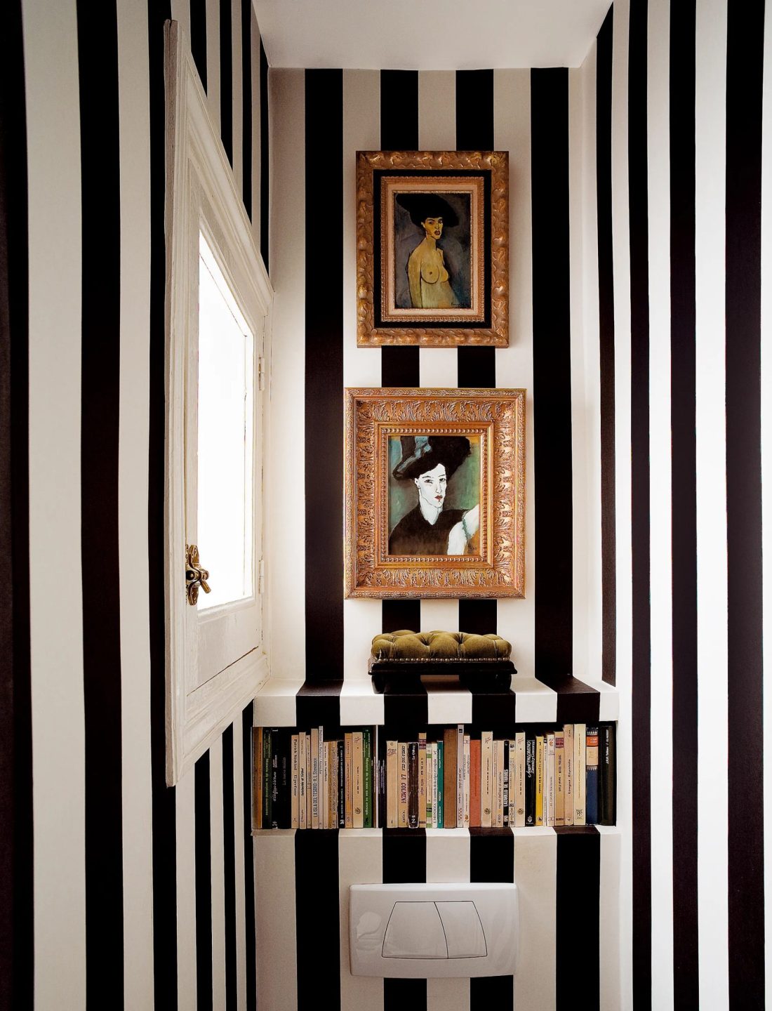 Stripe powder room