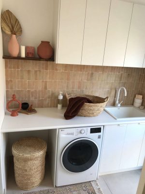 A modern Mediterranean laundry to love | Style Curator