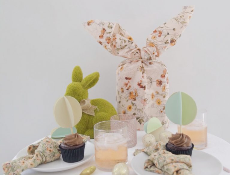 Wrap a gift like a bunny using fabric: Sweet Easter gift wrap idea for some-bunny special