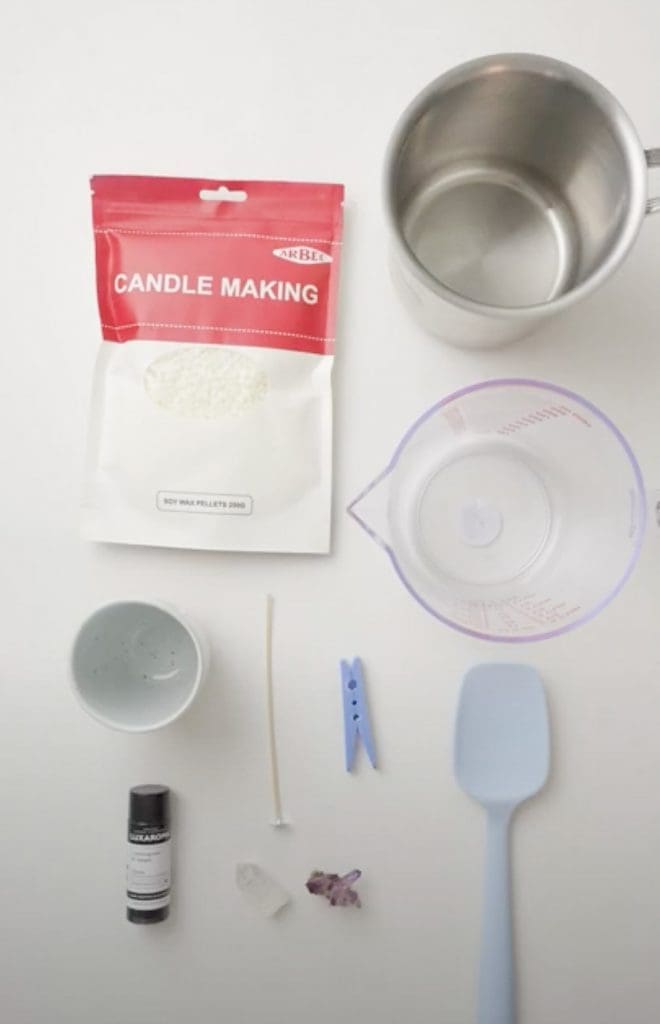 Materials to make candle in a cup