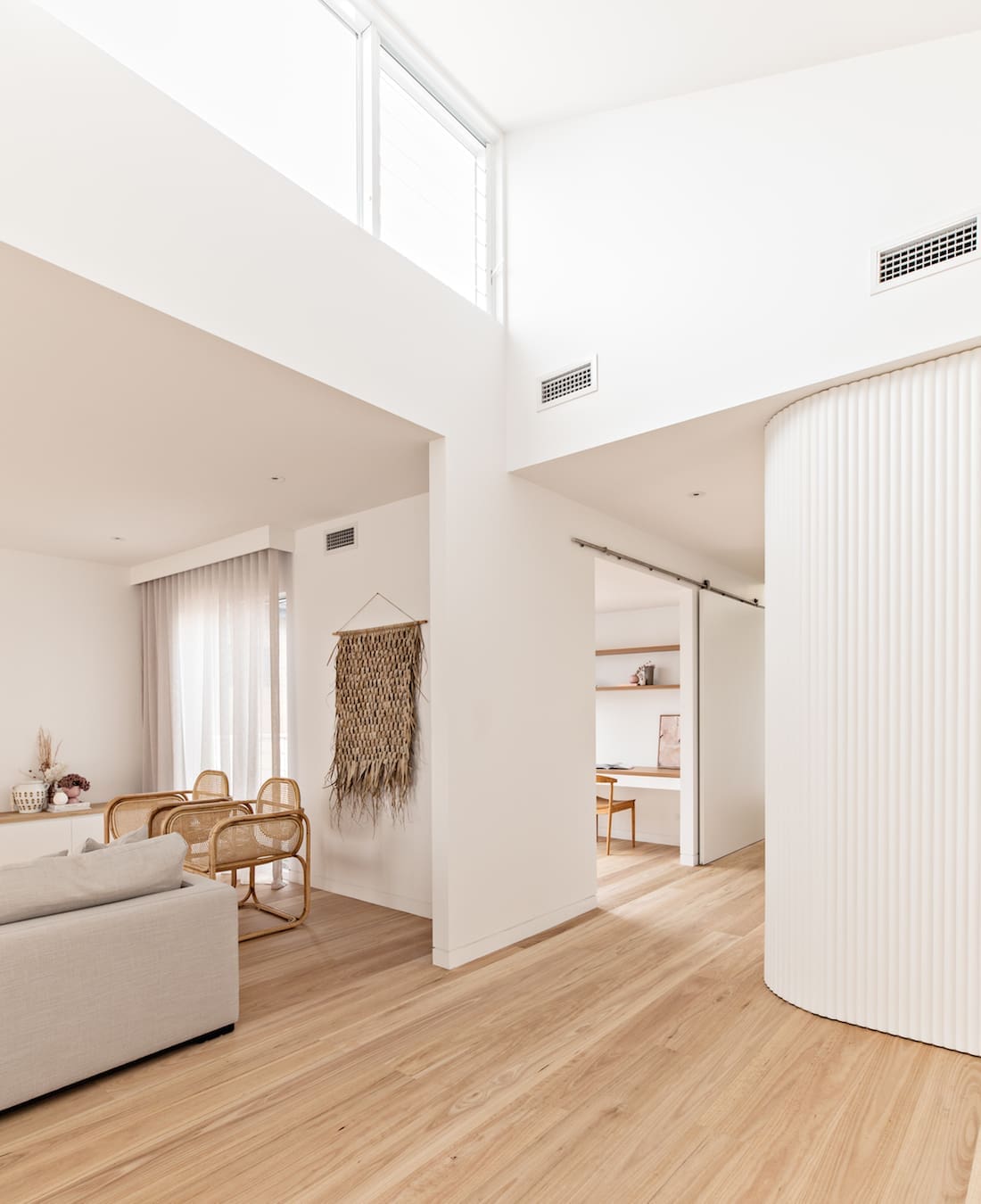 Orton Haus living room with curved wall