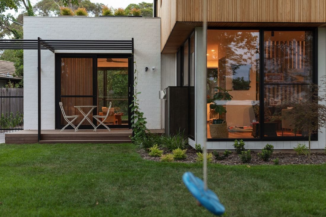 Side patio of Ribbon House