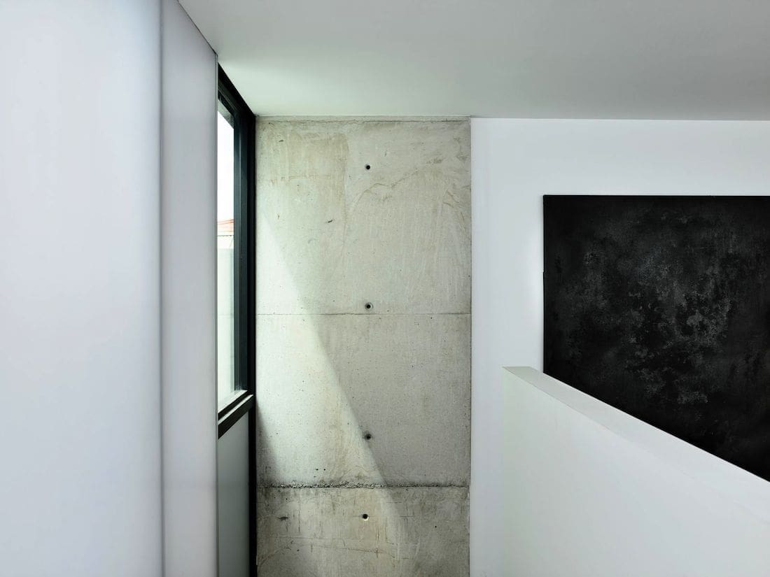 Raw concrete wall in Fitzroy House