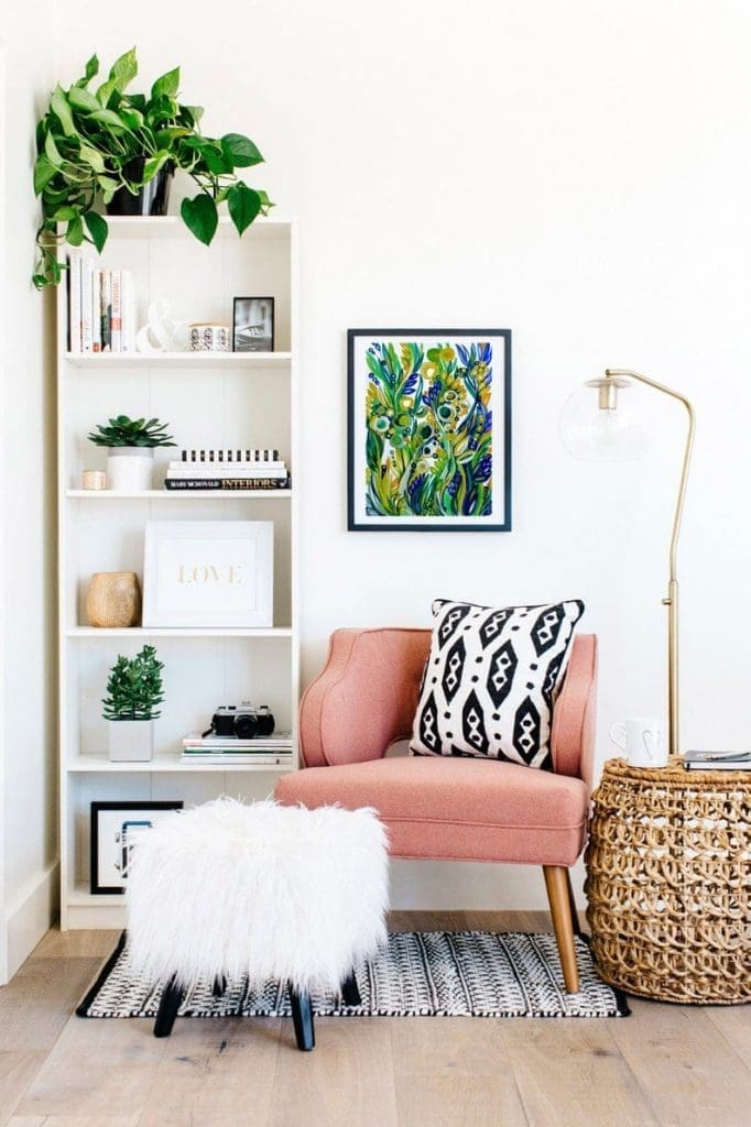 Cosy nook and bookshelf