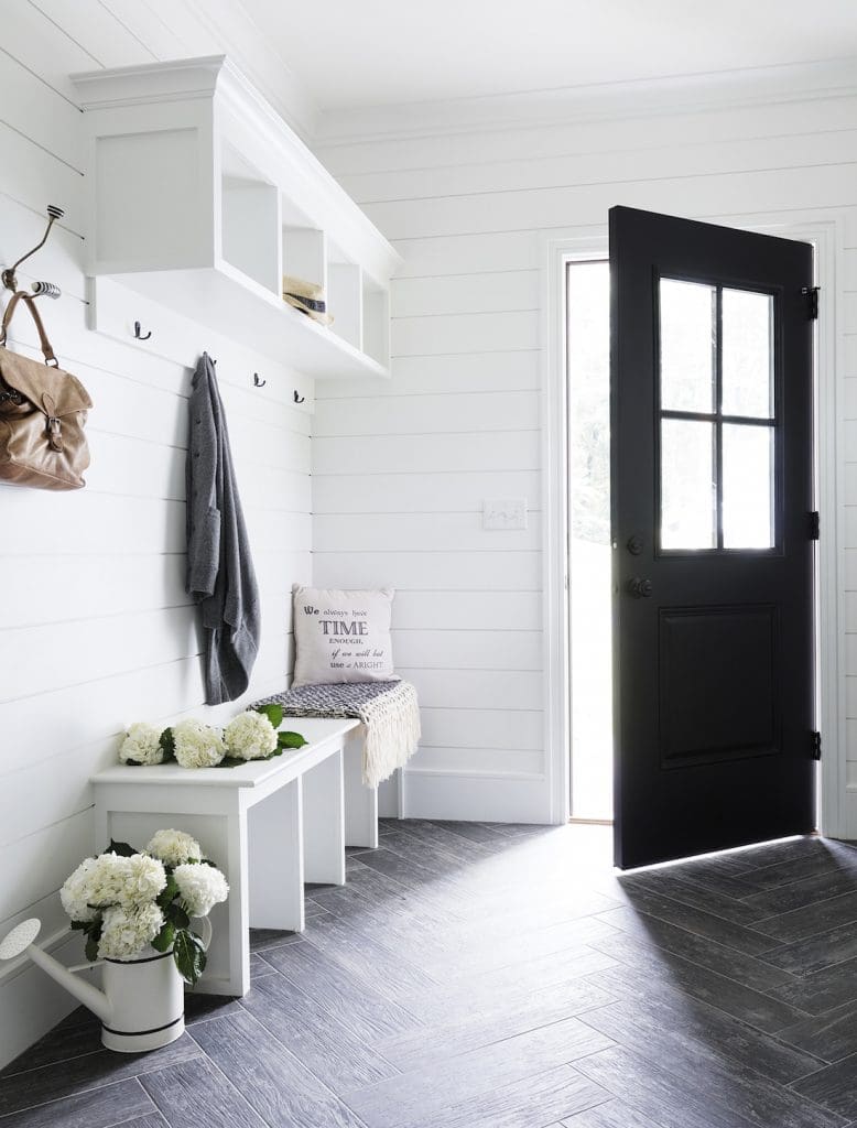 Modern farmhouse mudroom