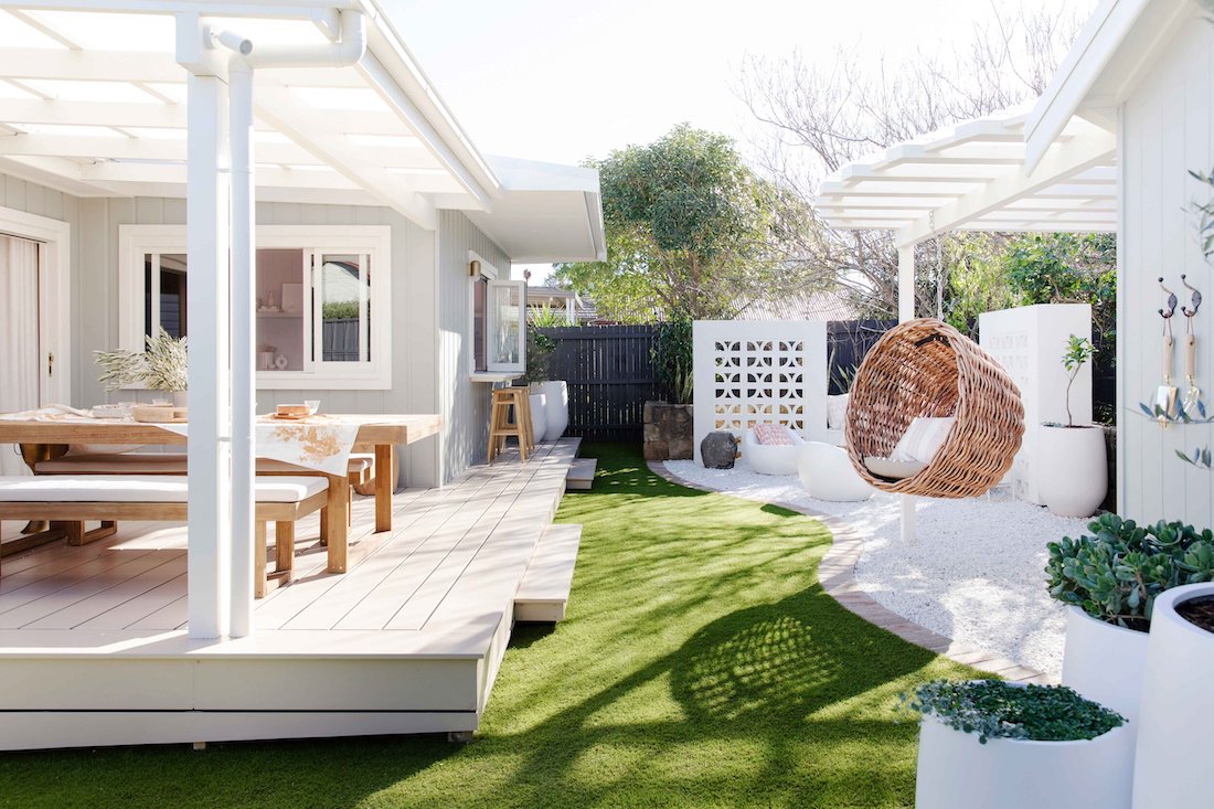 Zoned outdoor space