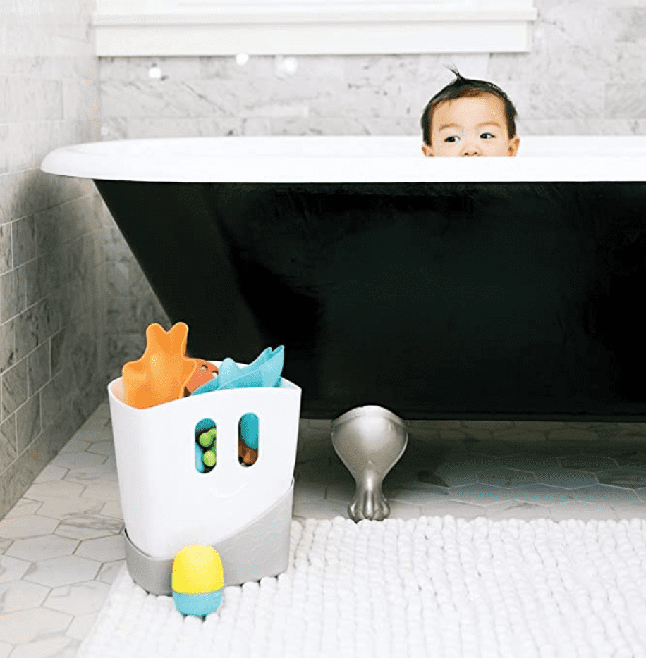 Bath toy storage with scoop and strainer