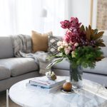 Alturas-vase-on-coffee-table-readjust-resize-stylish vases