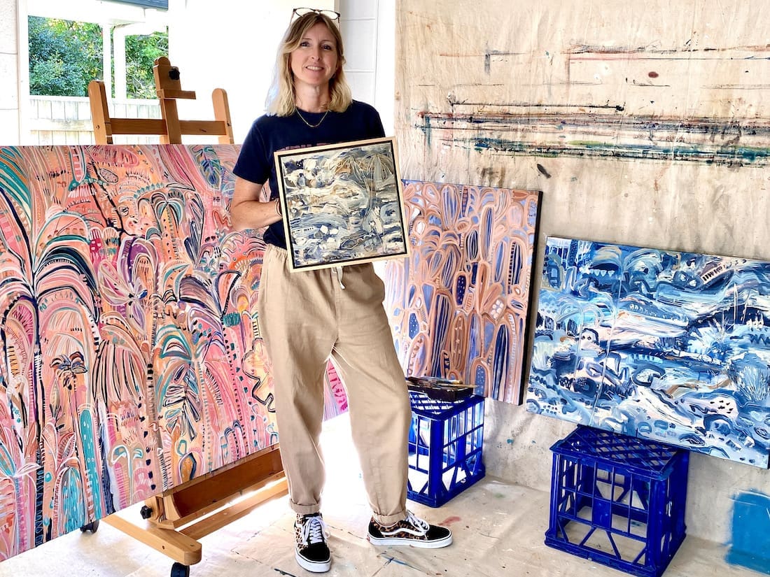 CarleyBourne_painter_Carley in studio