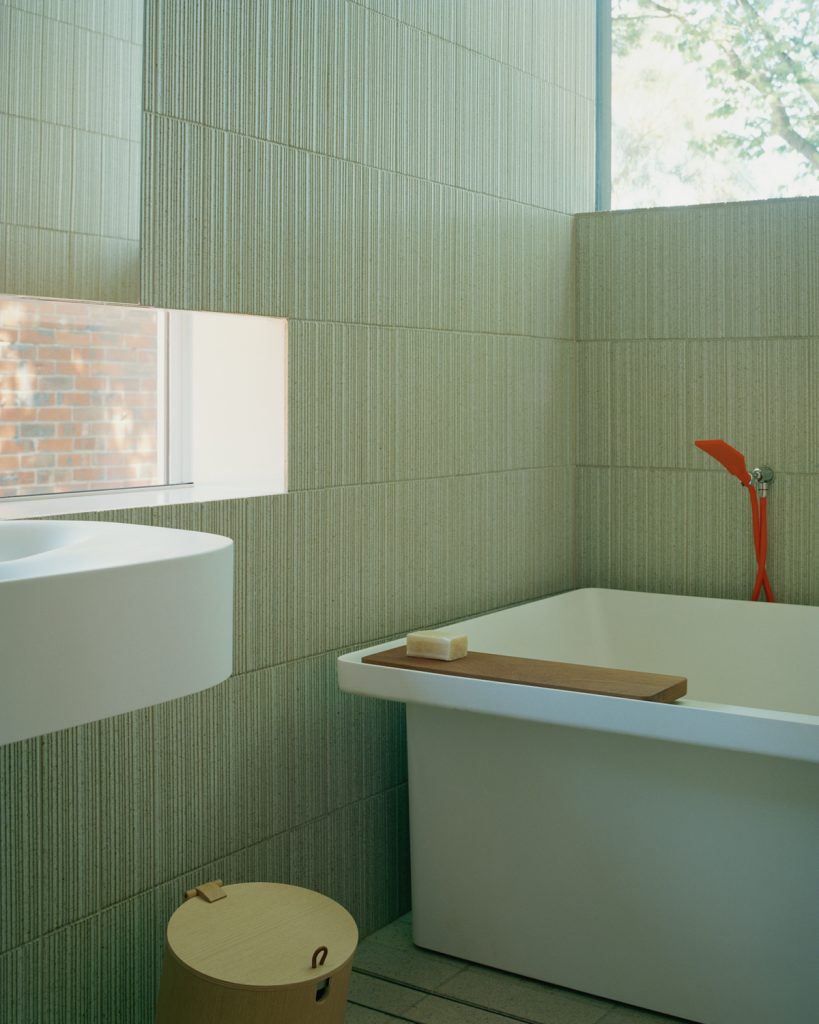 Green bathroom TIles_Kew Residence