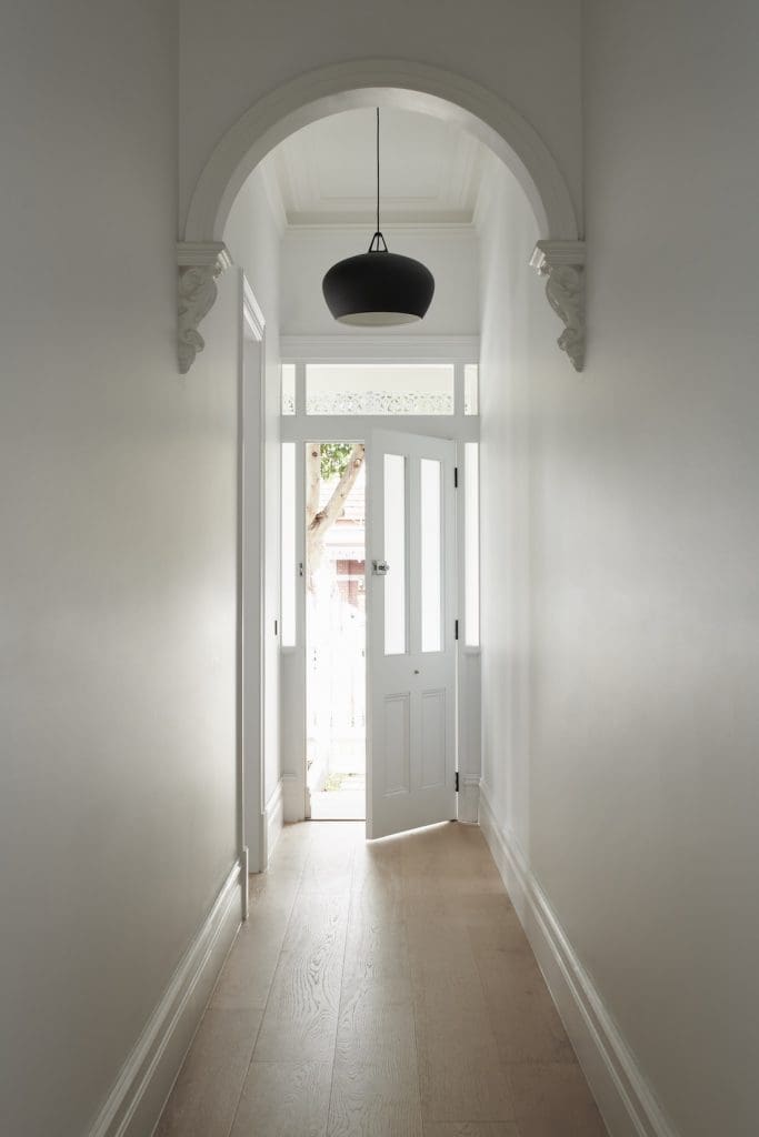 Dot+PopAlbertParkHometour_ terrace house renovation _hallway