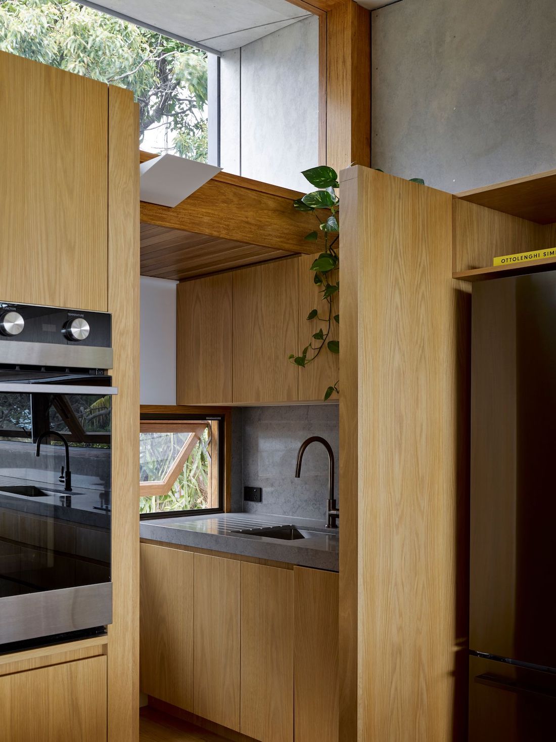 Timber featured kitchen at Nannygai