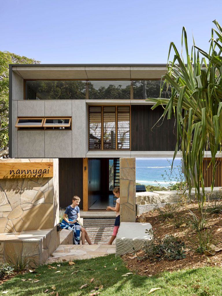 Nannygai house by Paul Butterworth Architect