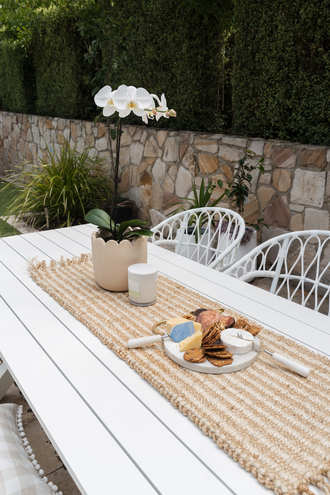 Outdoor dining tabletop styling