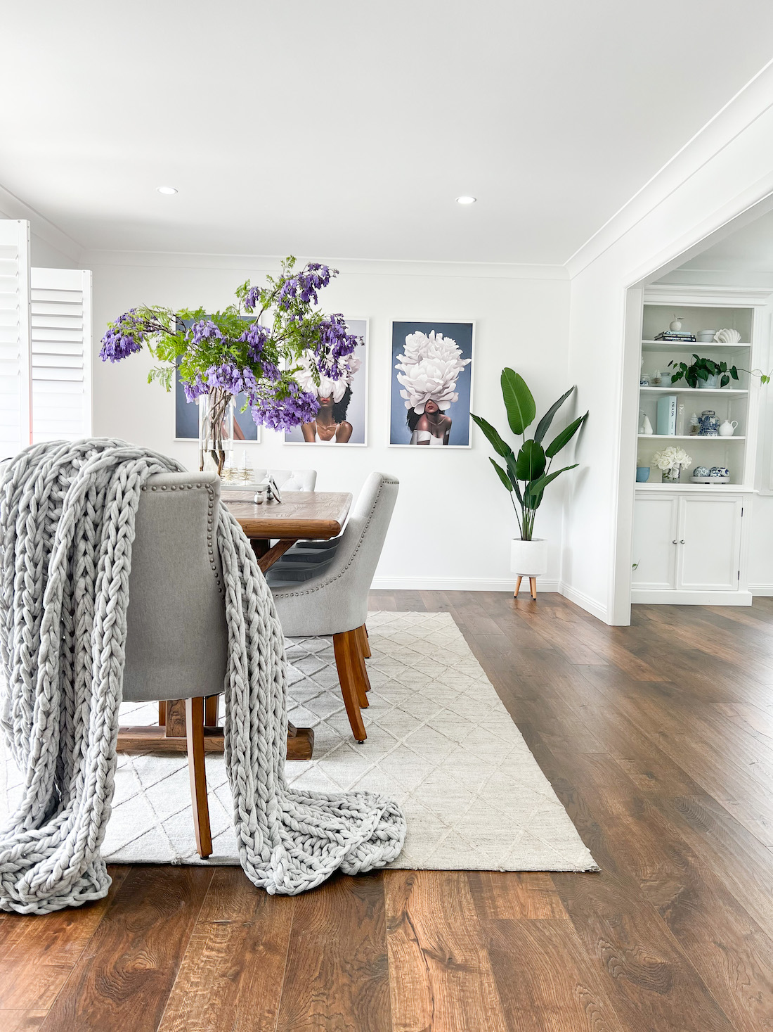 Hamptons inspired kitchen makeover _ white dining room