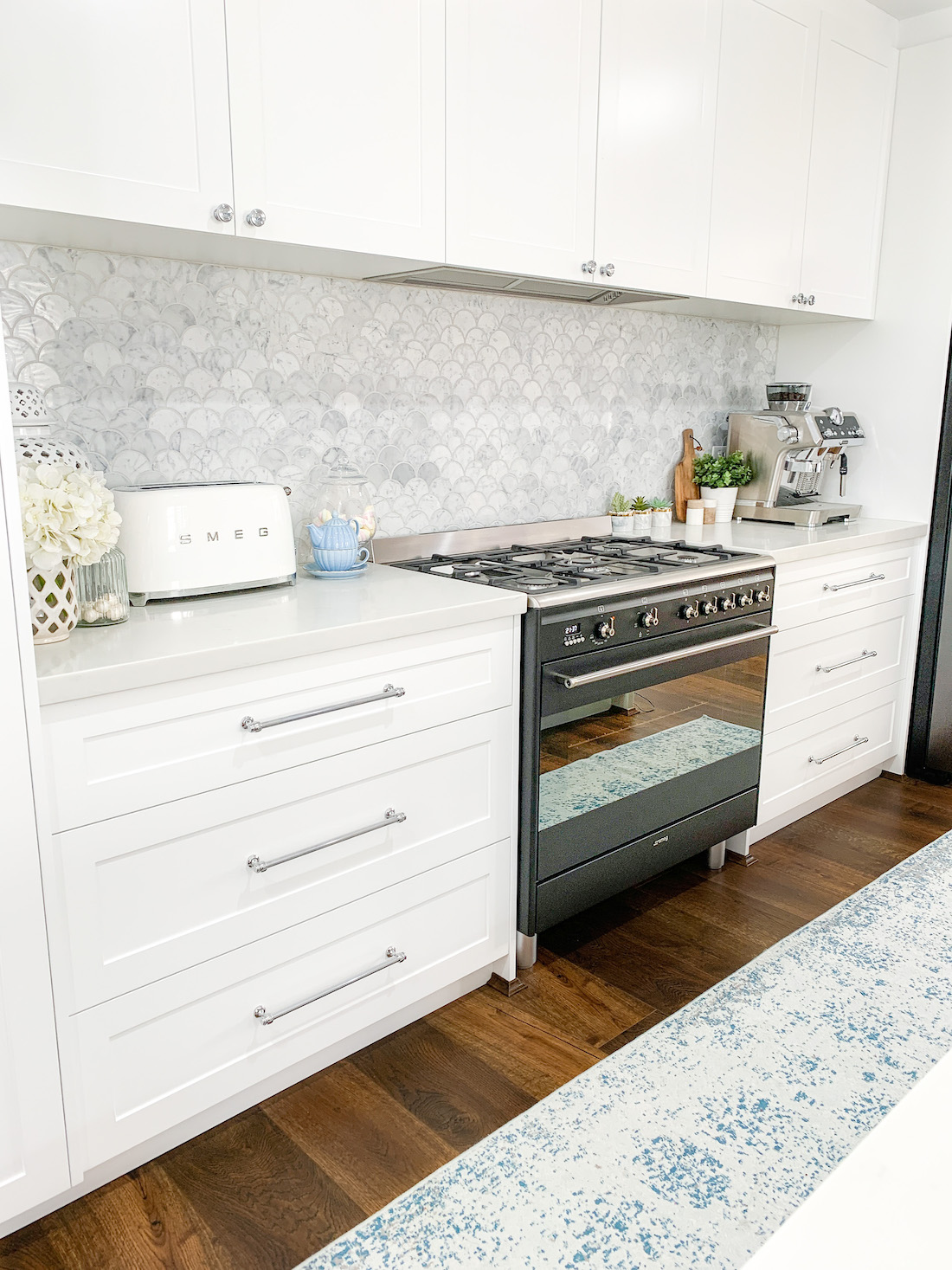 Hamptons inspired kitchen makeover _ white kitchen