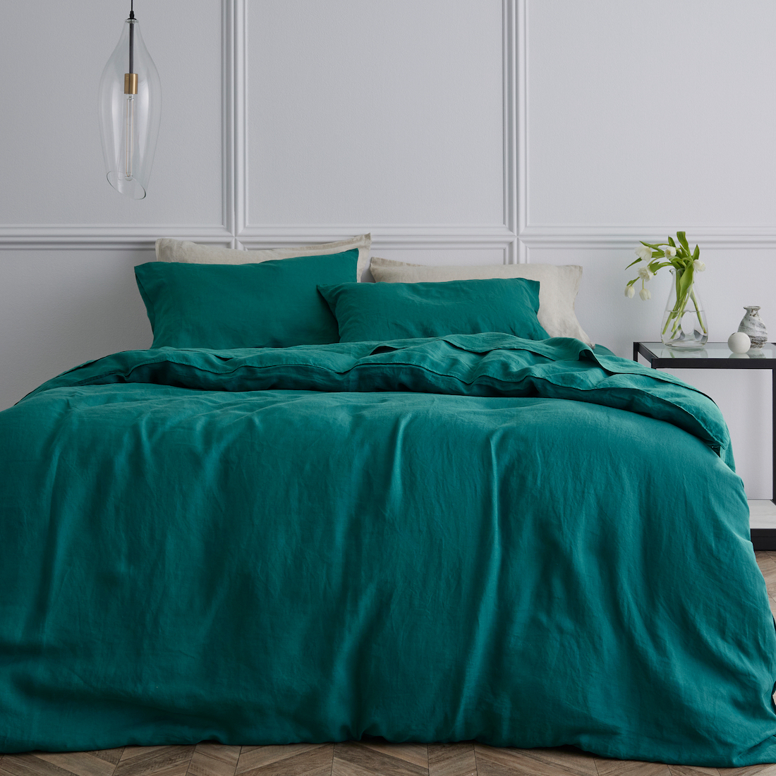 Emerald green linen bedding