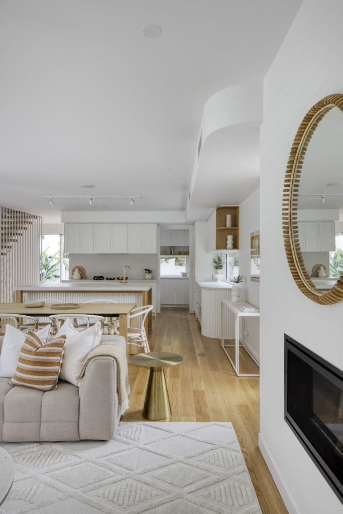 Living area to kitchen at Tawarri house