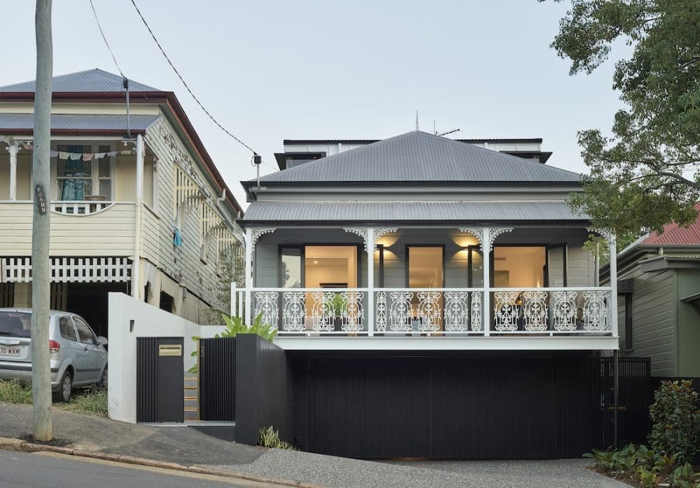 Original heritage facade of White Lace house