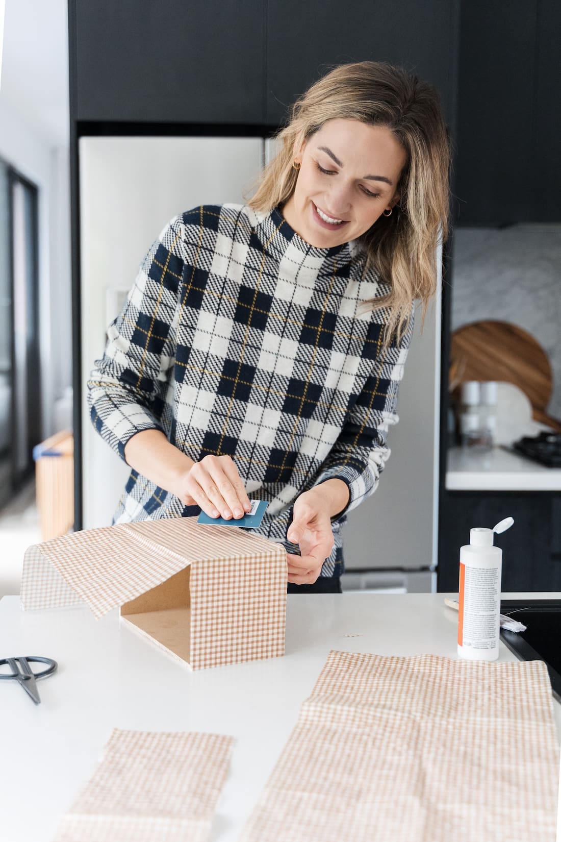 Smooth paper over tissue box