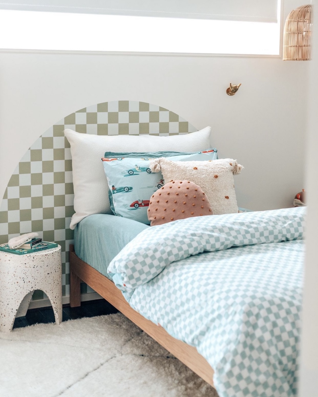 Checkered bedding in kids room
