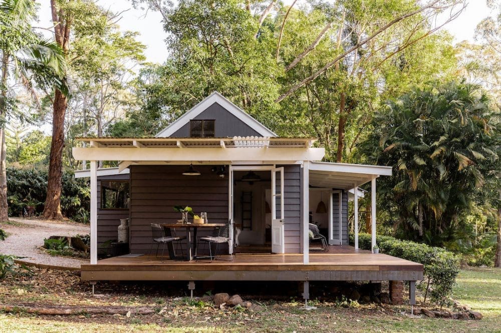 Verandah and exterior of Fig Tree Villa Byron Bay