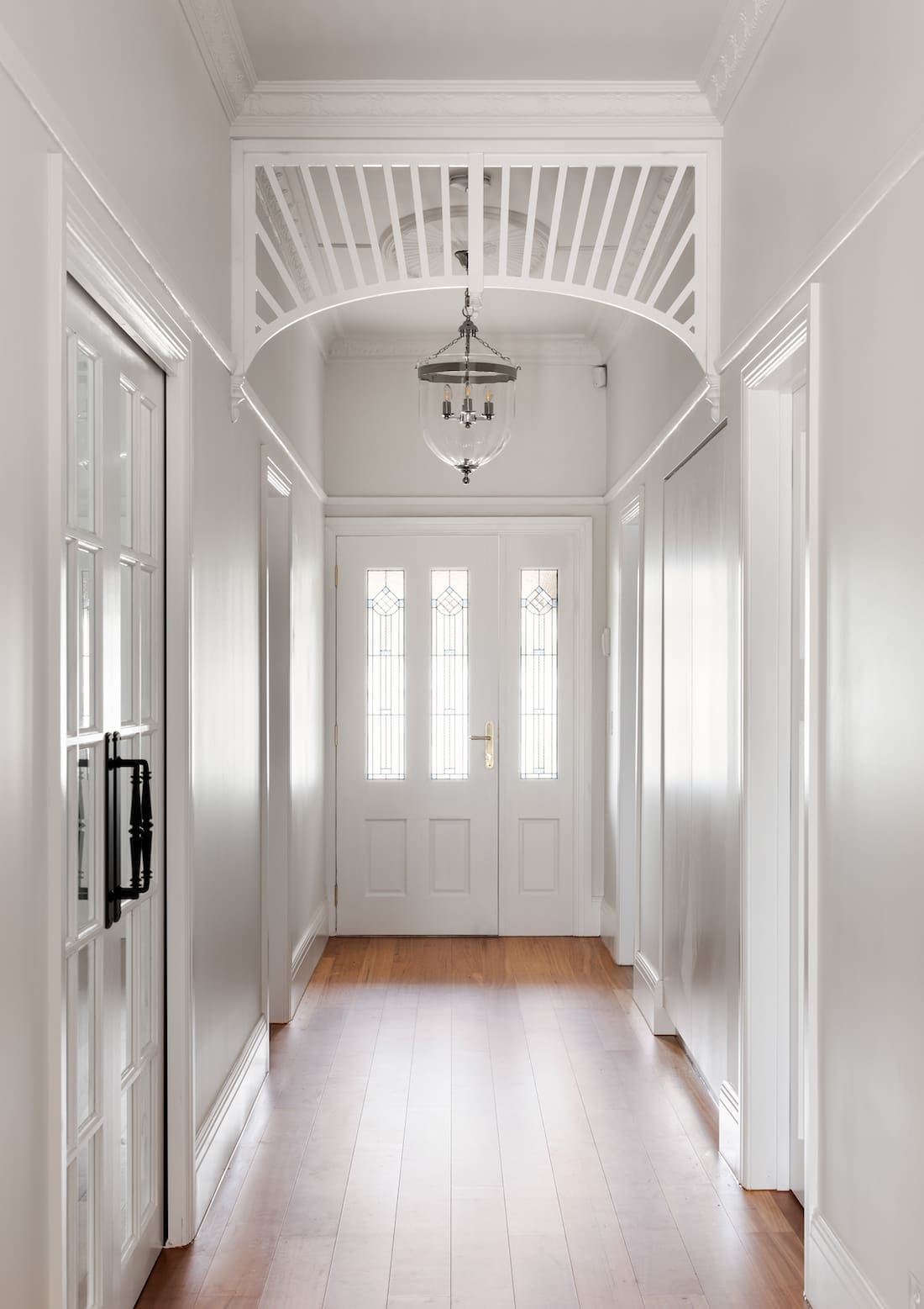 Californian Bungalow hallway design _ contemporary Californian Bungalow renovation