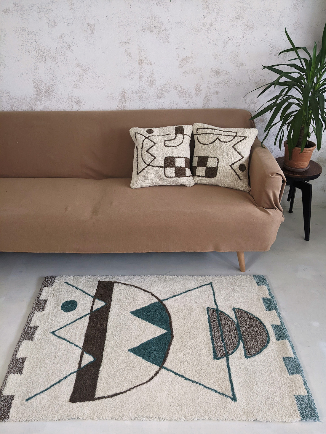 Rug and cushions by ito