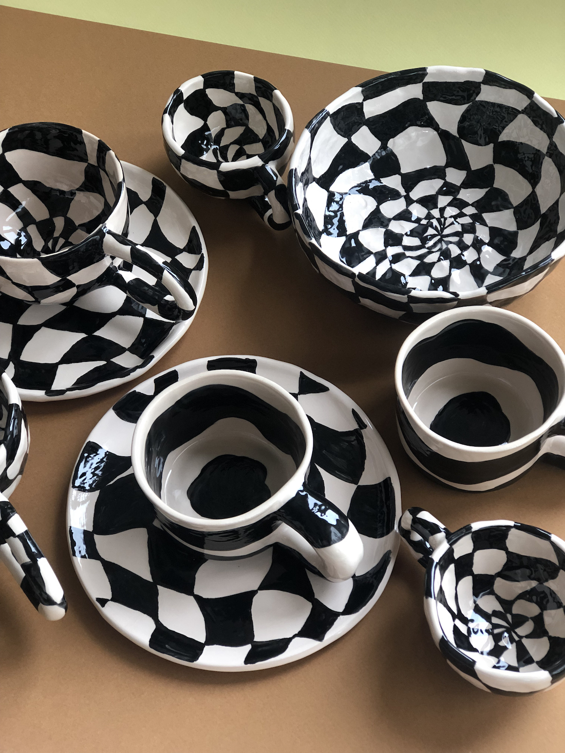 Black and white ceramic collection from Kiwi Poca
