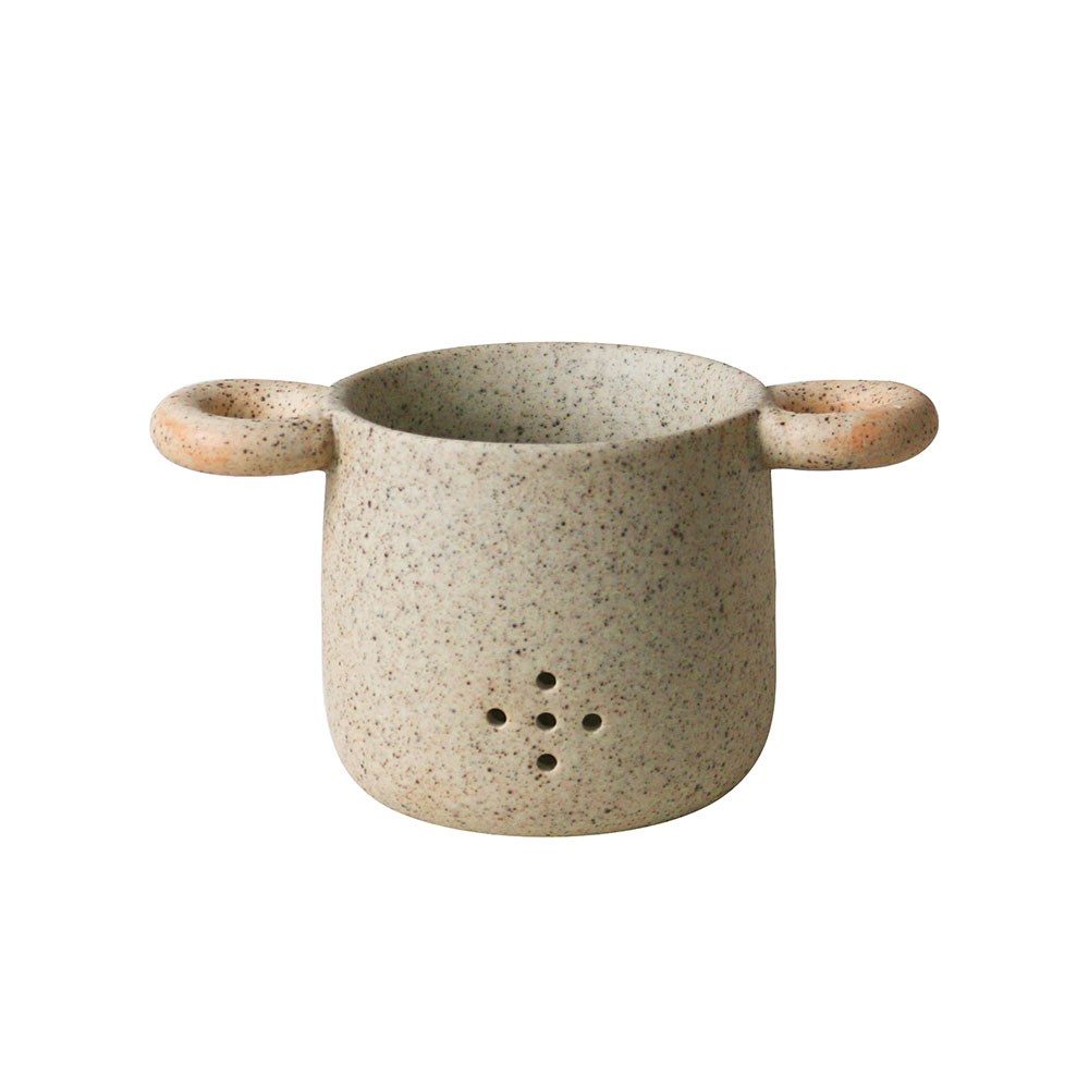 Robert Gordon ceramic tea strainer