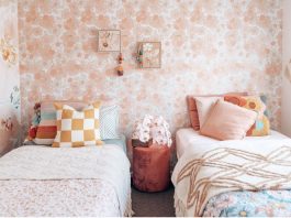 Tween girl bedroom