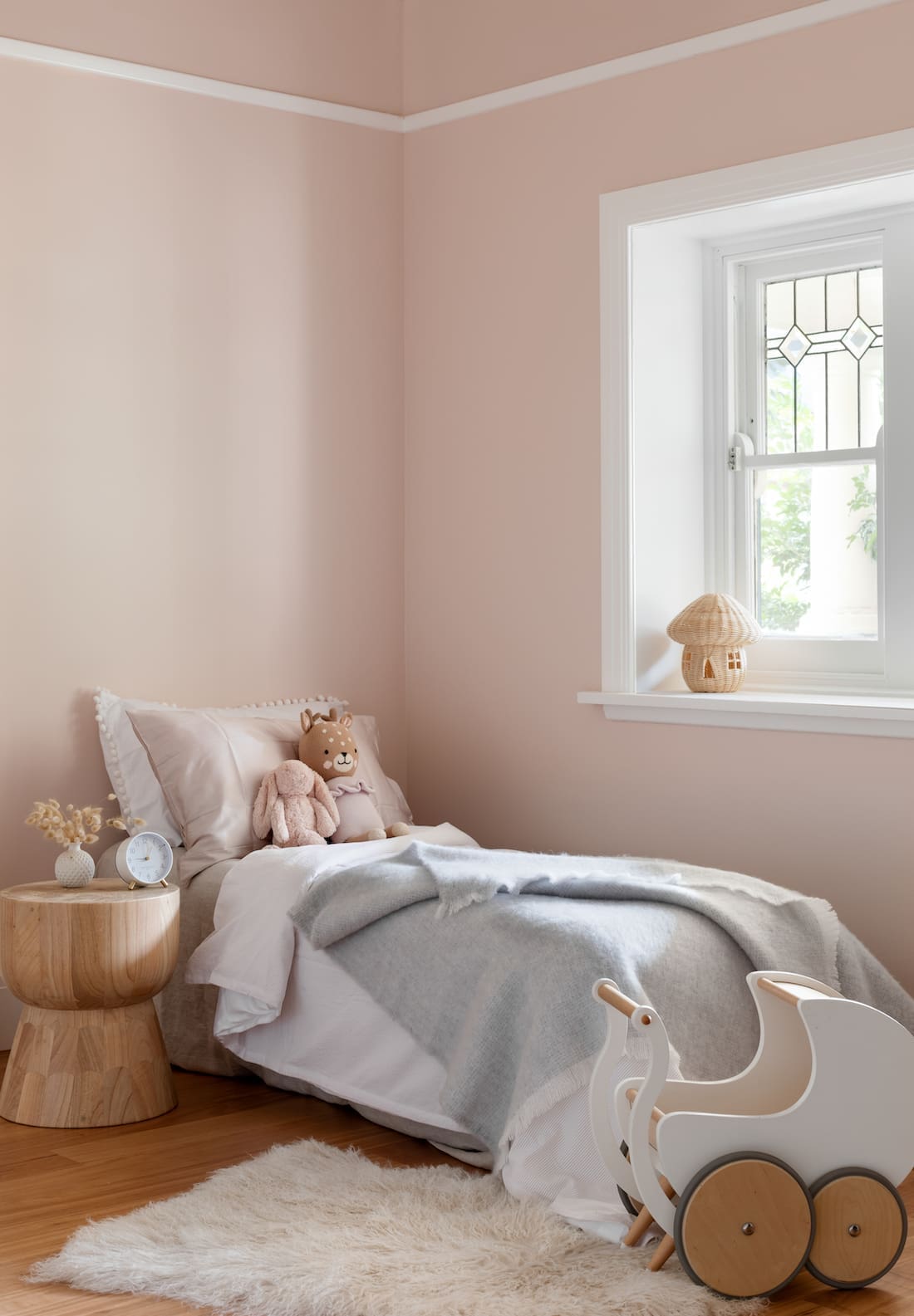 light pink girls room design