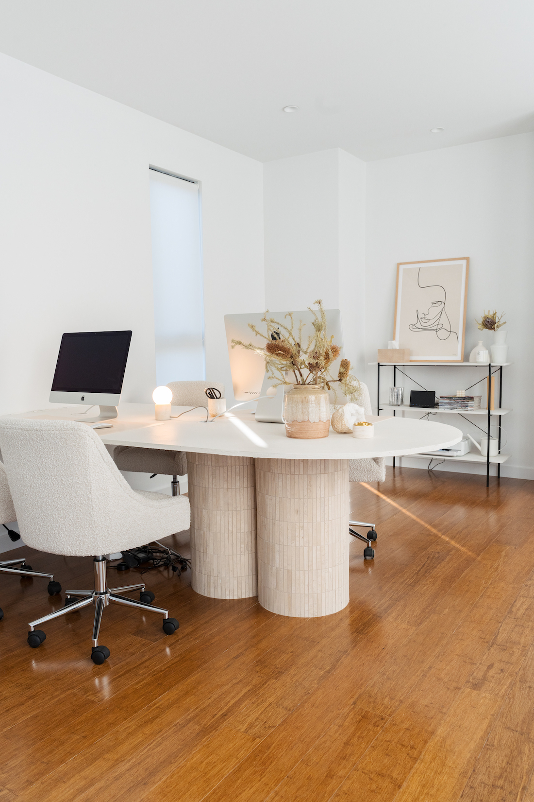 minimalist office