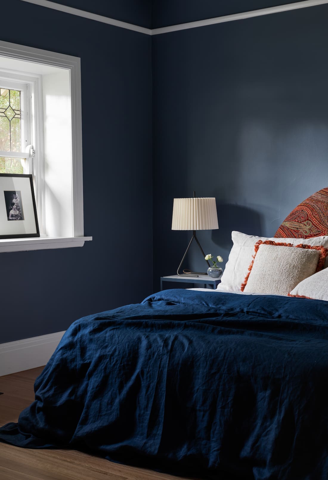 navy blue bedroom