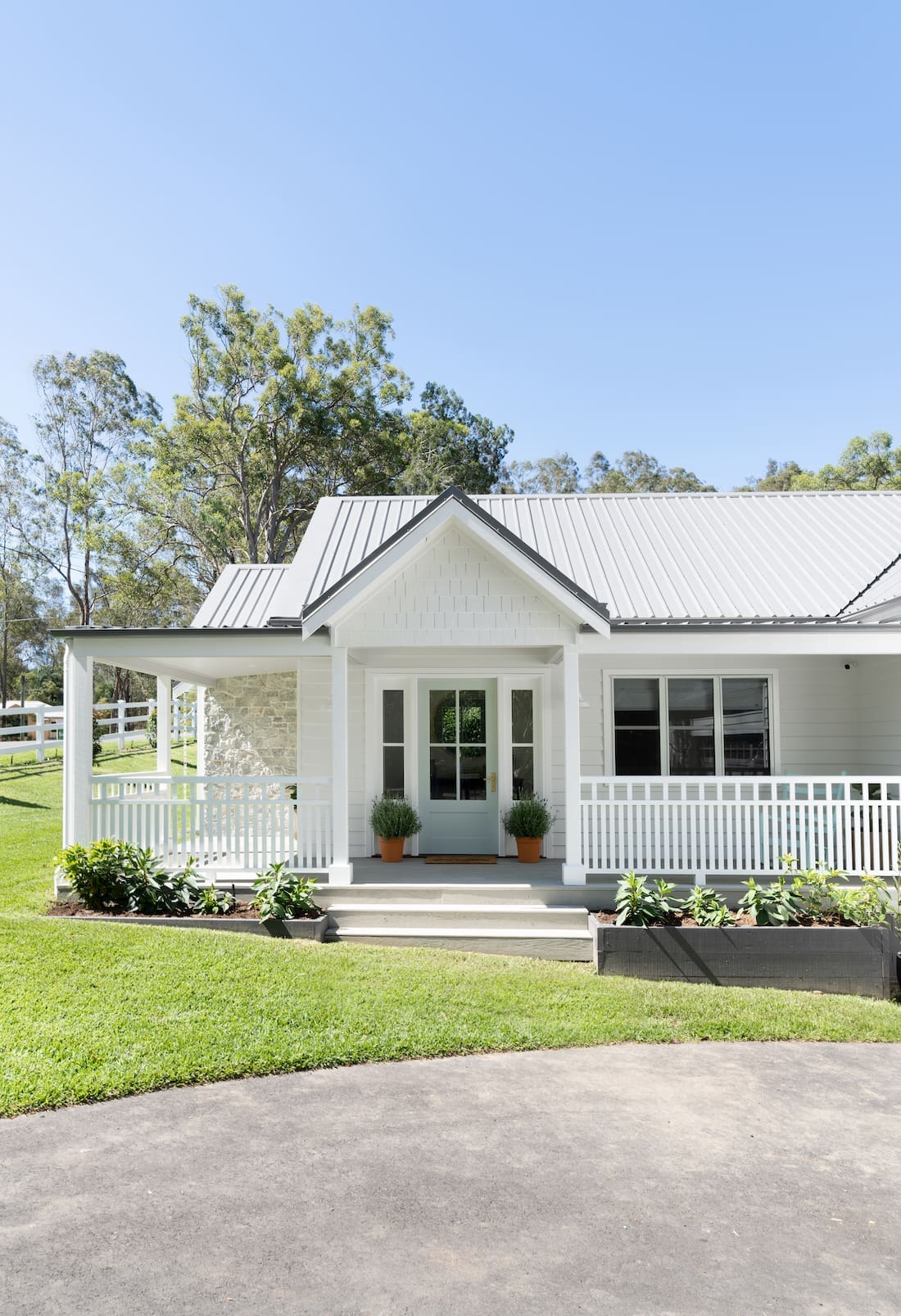 Front Porch Brookfield home - facade of home