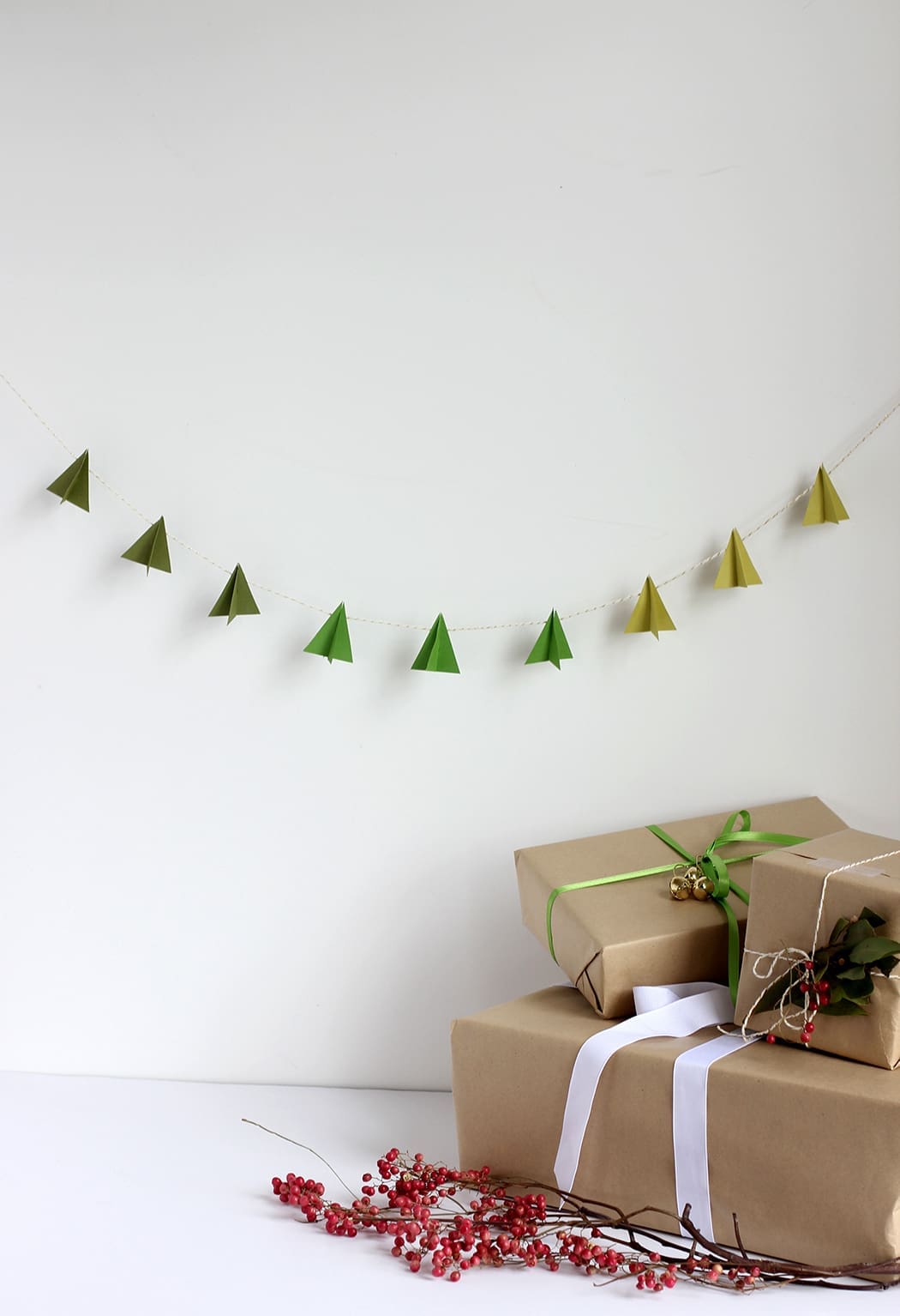 Diy-christmas-tree-garland