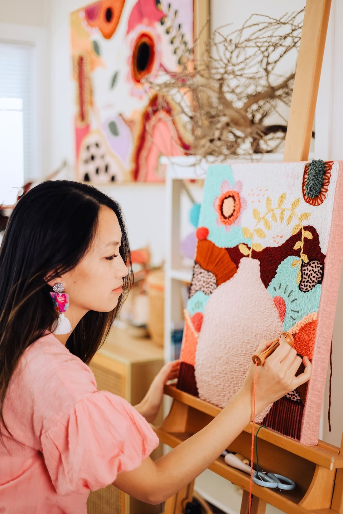 Tapestry artist Pi Williams at work