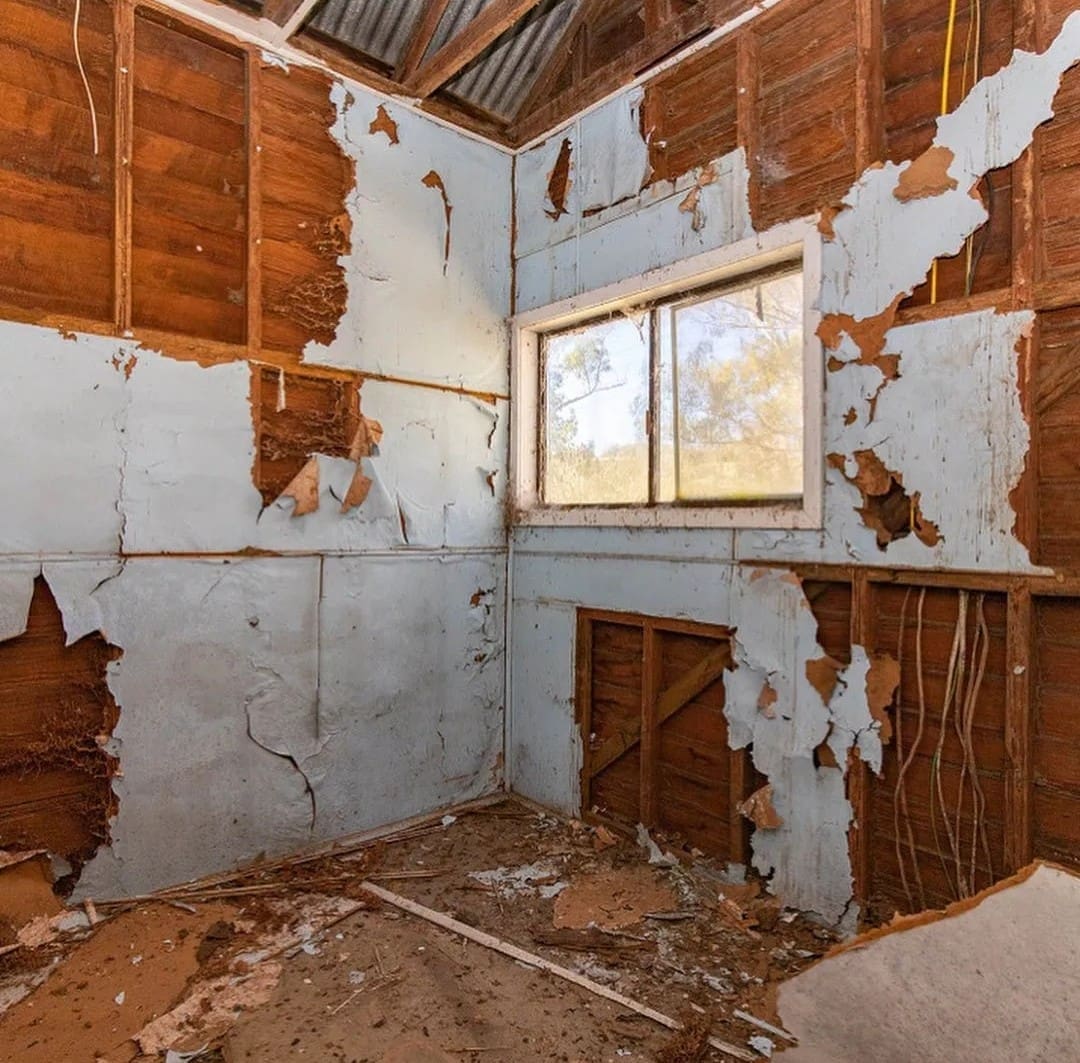 Waukivory Estate bathroom during the renovation