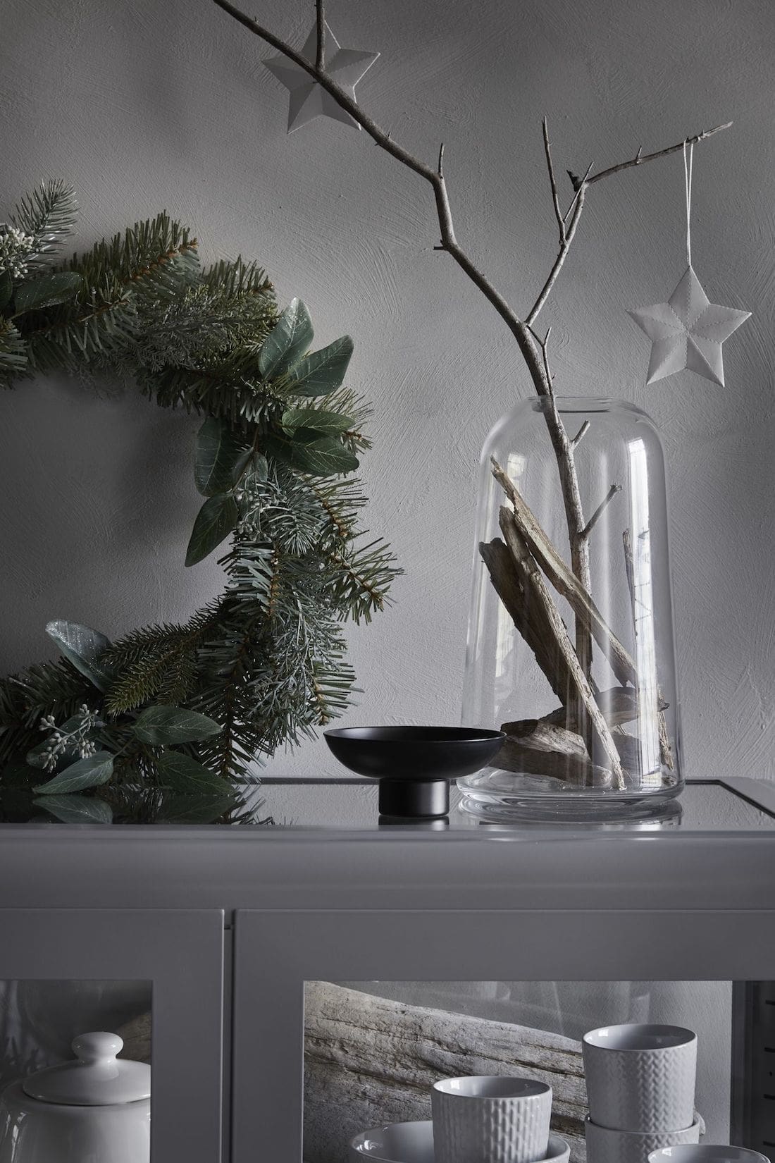 minimalist vase _ Christmas decor