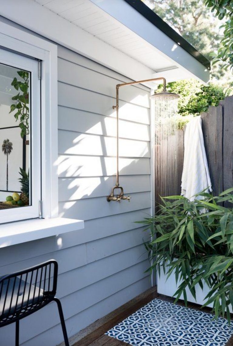 Cool off with our hot round up of outdoor shower inspiration | Style ...