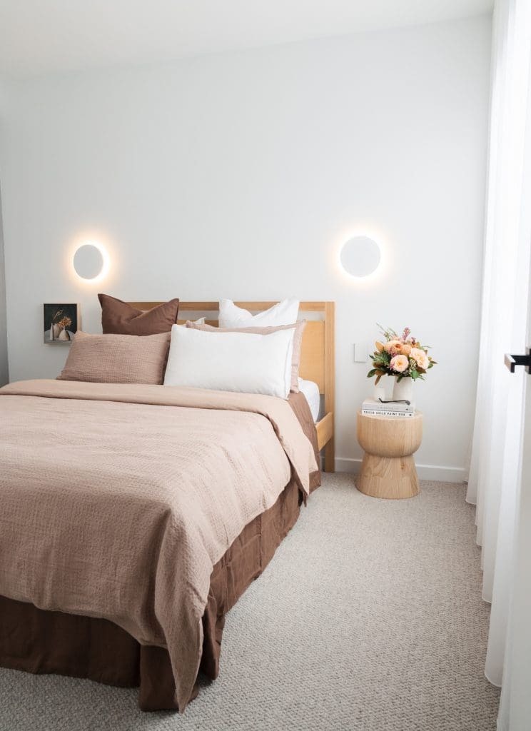 Sheet Society brown and clay bedding