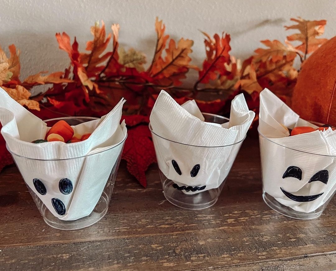 Lolly cups _ Halloween home styling guide