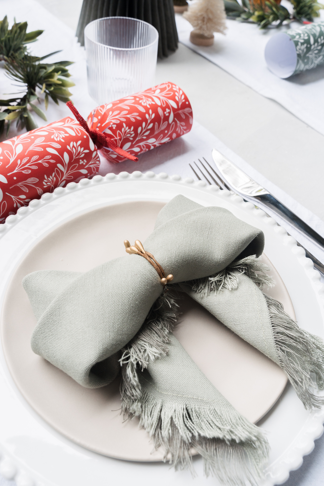 Christmas bow napkin fold