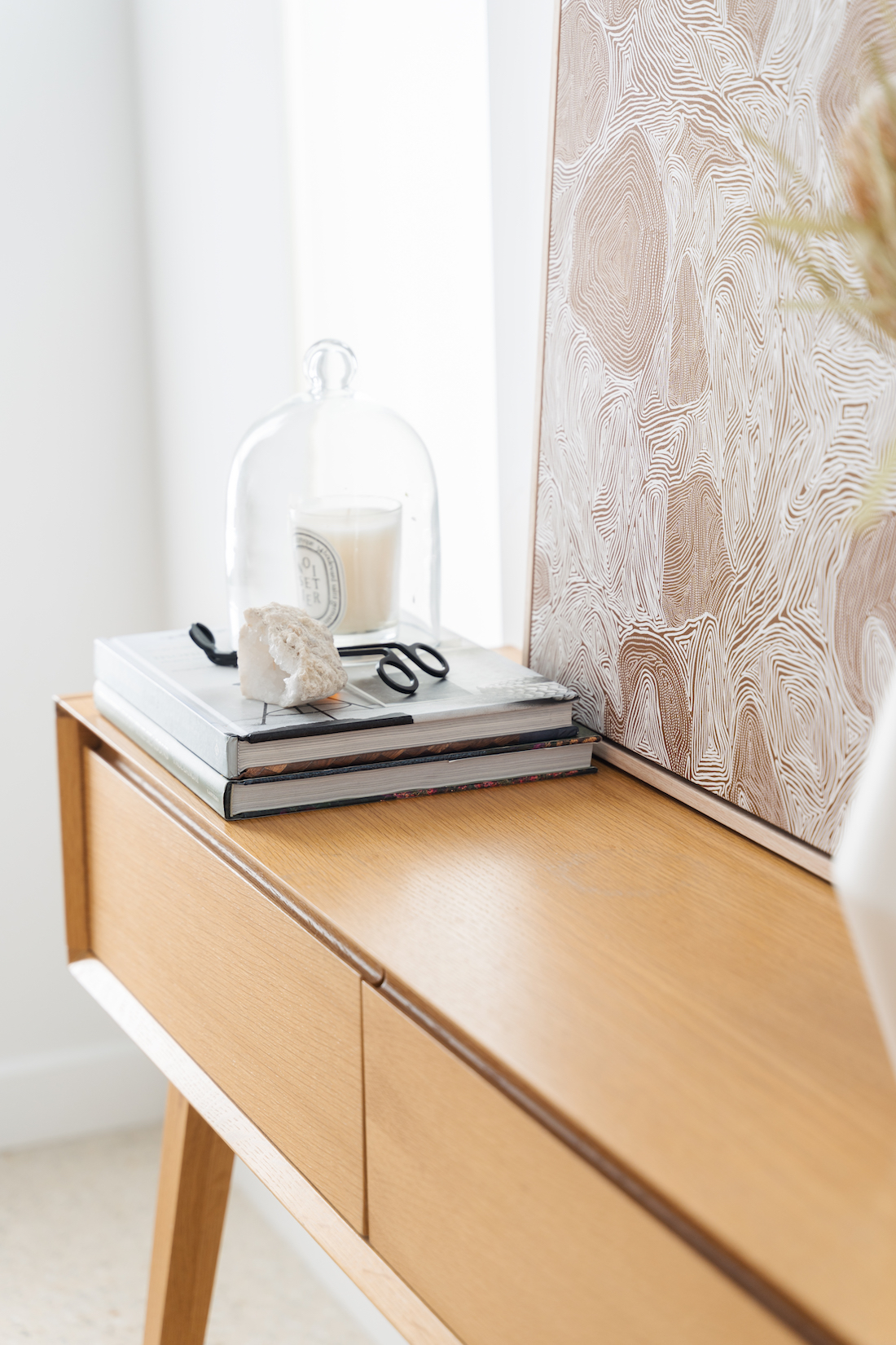 Styled vignette on console table