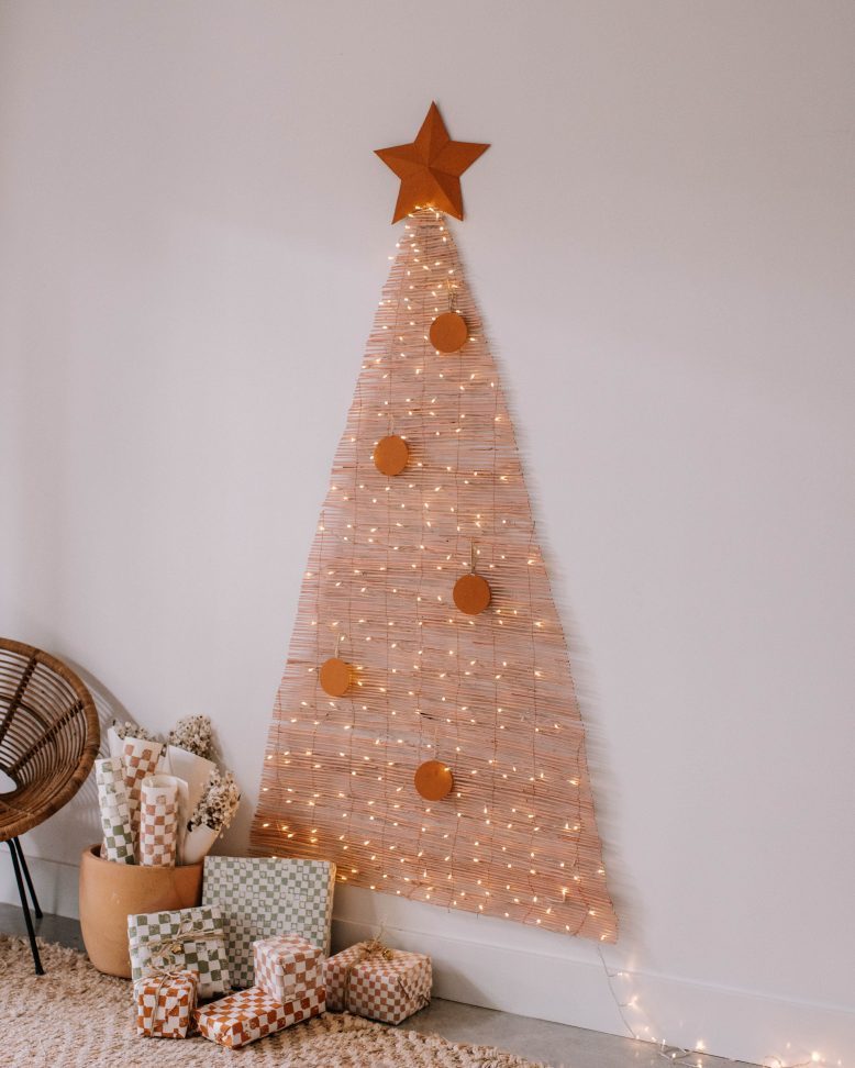 alternative Christmas tree _ Christmas DIY ideas