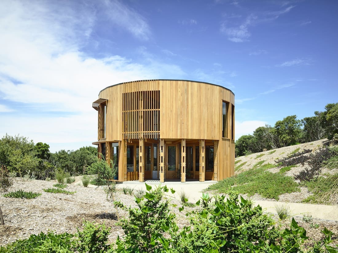 St Andrews Beach House - round home