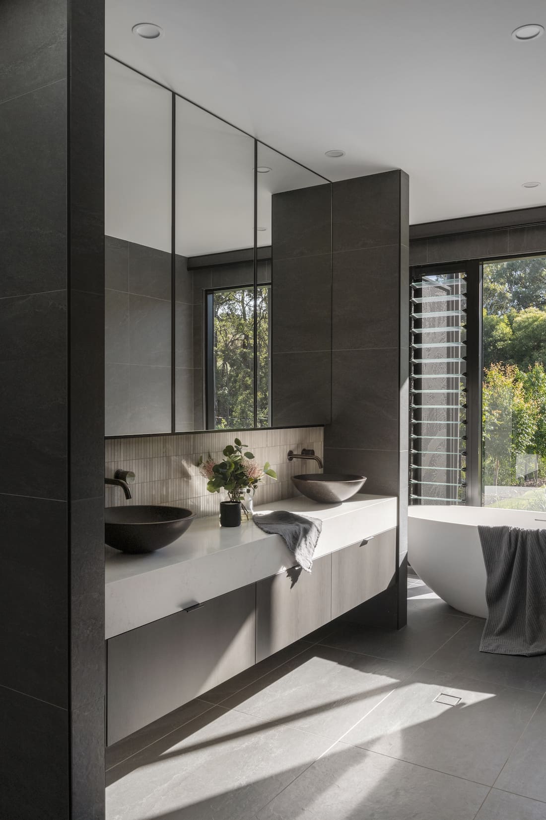 grey bathroom design